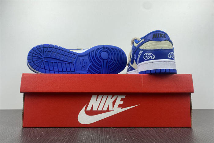 nike dunk low se free 99   dd1391-001