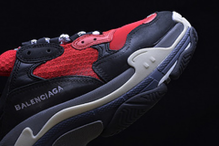 Ba*len*cia*ga triple s sneakers red black