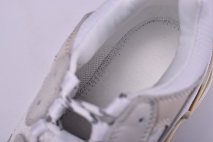 Ba*len*cia*ga 17fw triple s